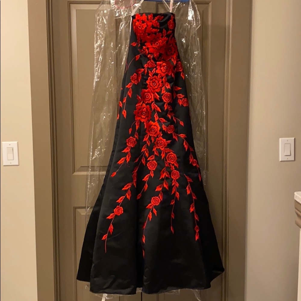 Black and red, mermaid style formal dress